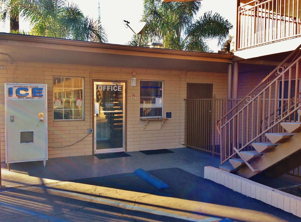 Downtown Motel 7 ซานเบอร์นาร์ดิโน ภายนอก รูปภาพ