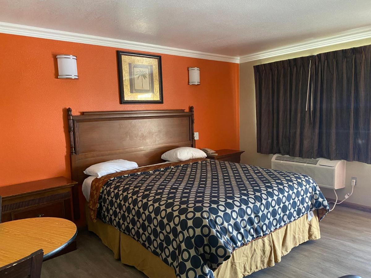 Downtown Motel 7 ซานเบอร์นาร์ดิโน ภายนอก รูปภาพ