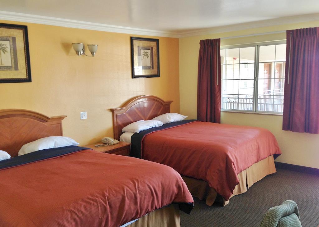 Downtown Motel 7 ซานเบอร์นาร์ดิโน ห้อง รูปภาพ
