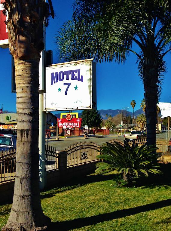 Downtown Motel 7 ซานเบอร์นาร์ดิโน ภายนอก รูปภาพ